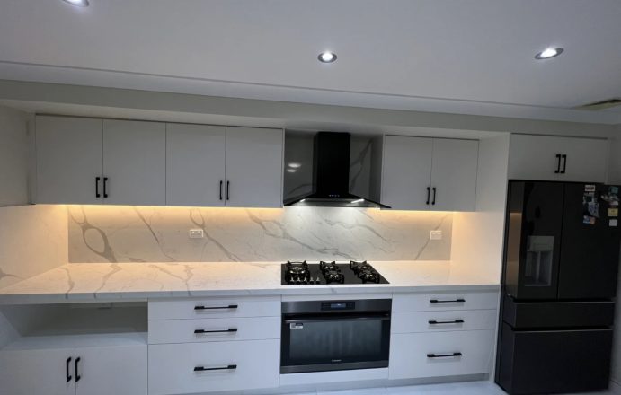 White Polyurethane Kitchen With Stonepad Top Kit - Custom Timber Furniture